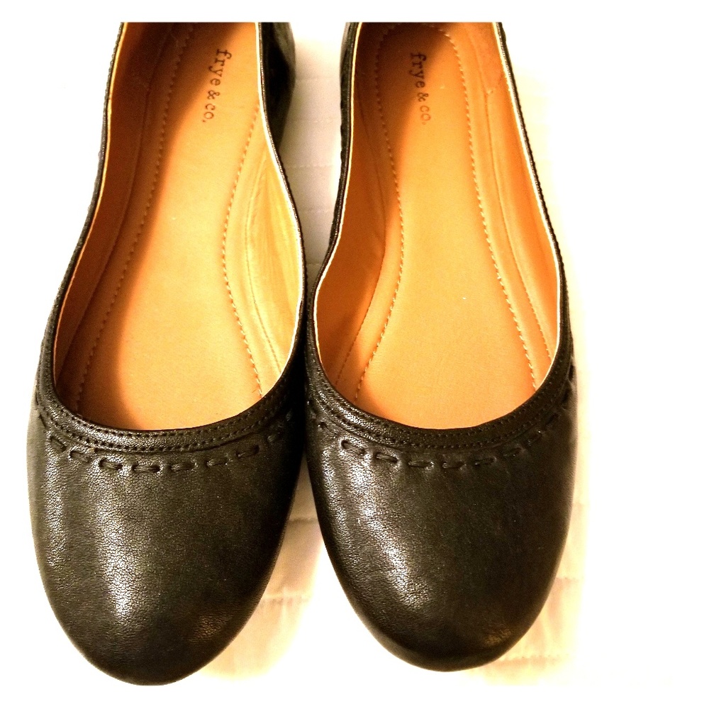 Frye NWOT Flats